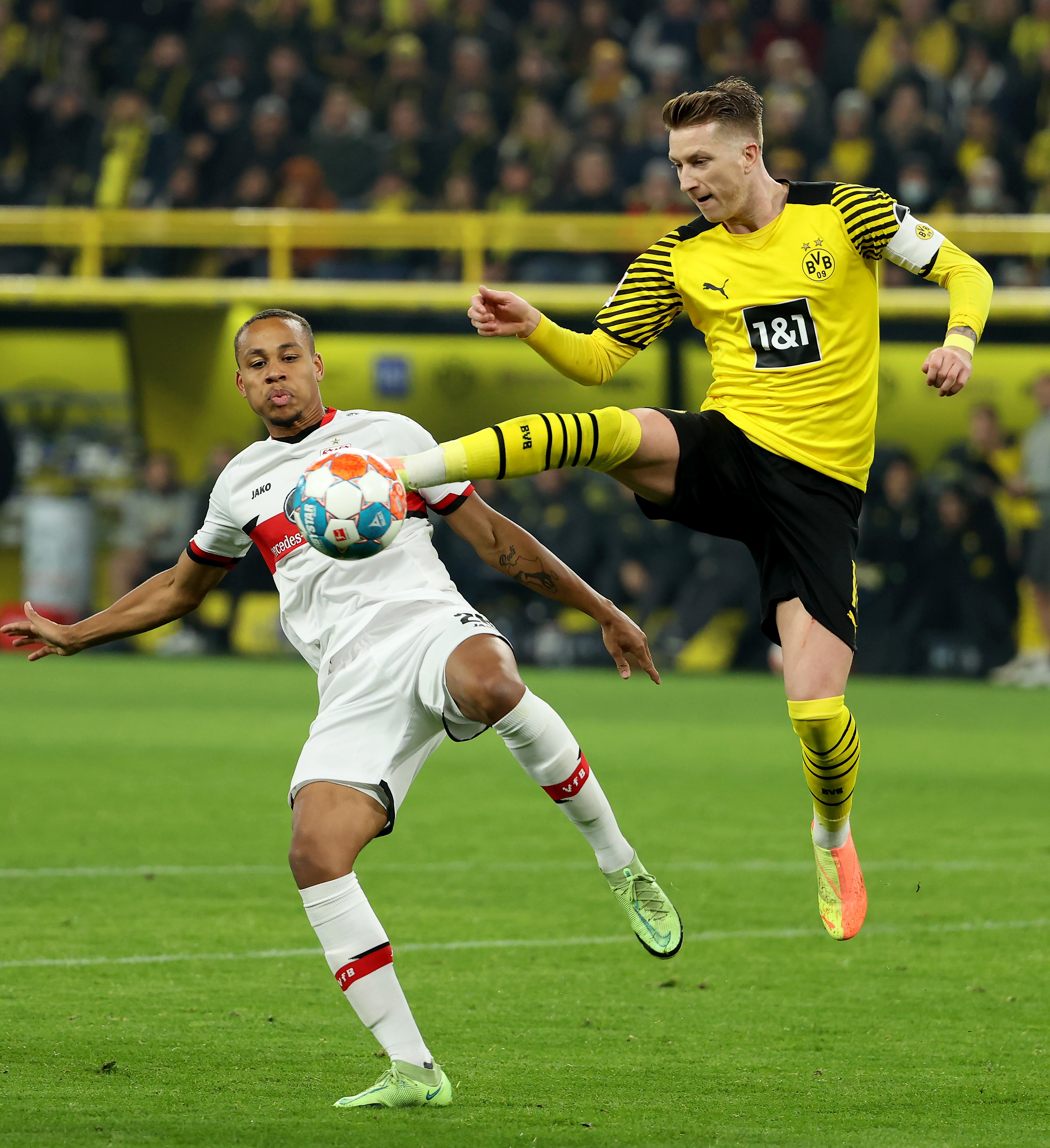 斯图加特迎德国杯关键赛，清晨门线救险，悬念犹存，身体对抗强度拉满(successof中文翻译)