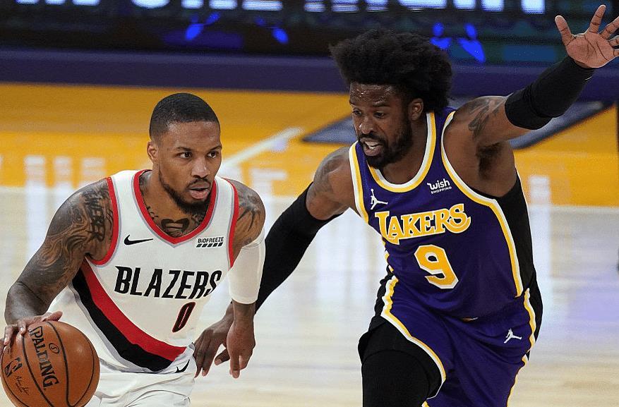 阿扎伦卡在湖人比赛中连败,逆转引发热议!的简单介绍 阿扎伦卡在湖人比赛中连败,逆转引发热议!的简单介绍